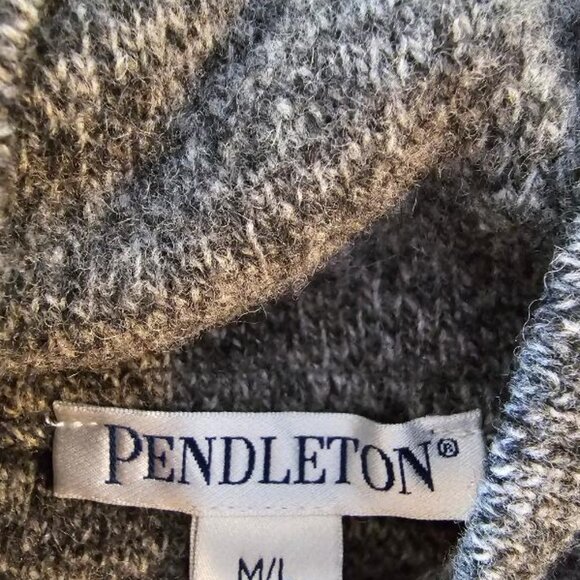 Pendleton Women's Cape, Grey, Lamb's Wool, M/L - Picture 5 of 6
